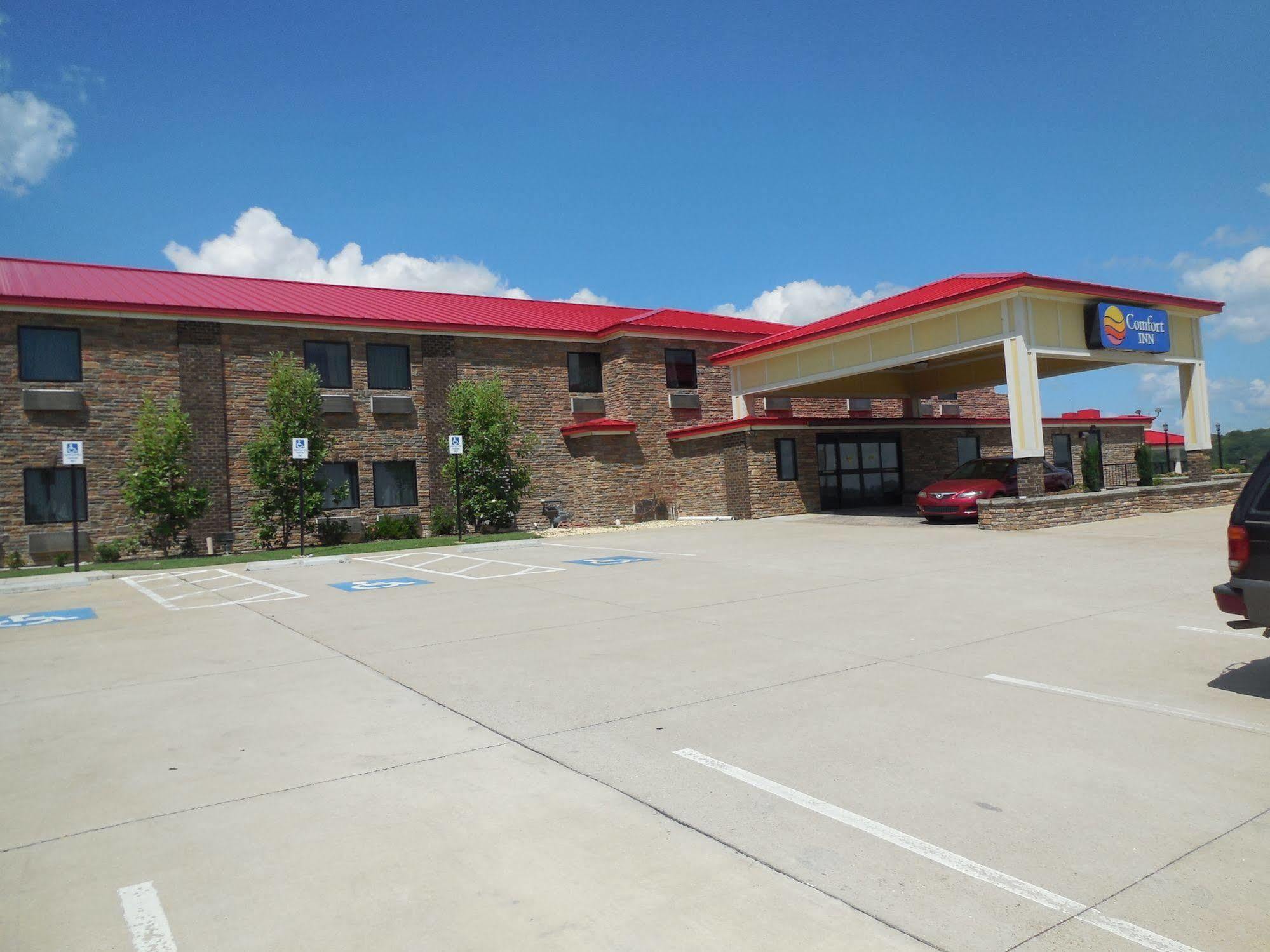 Pulaski Giles Hotel Inn And Suites מראה חיצוני תמונה